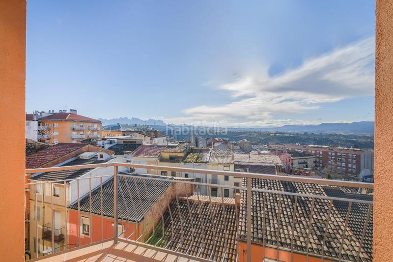 Foto 71e8ff50-b125-4d1f-a8c3-dcbb1da0f6fb. Ático vivienda reformada con terraza panorámica en venta en Manresa