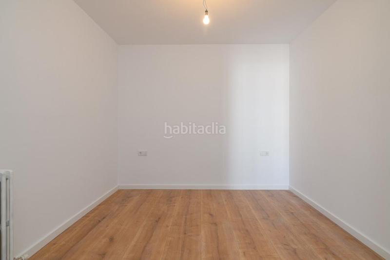 Foto 9a5ea2df-a046-4bc7-ba3b-97aff807a34f. Ático vivienda reformada con terraza panorámica en venta en Manresa