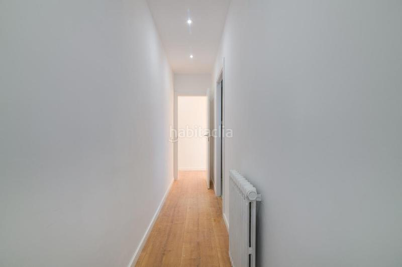 Foto a302bbef-d1f7-4d23-b169-53632ae9e2dc. Ático vivienda reformada con terraza panorámica en venta en Manresa