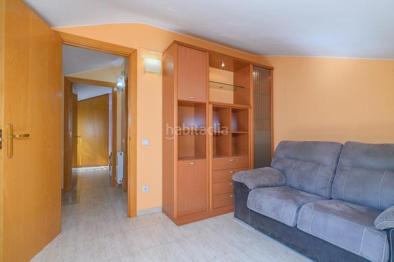 Foto f174657b-dc54-4e96-bb8f-6c19de8714dc. Dúplex  de 4 habitaciones con balcones, solárium y plaza de aparcamiento en Manresa