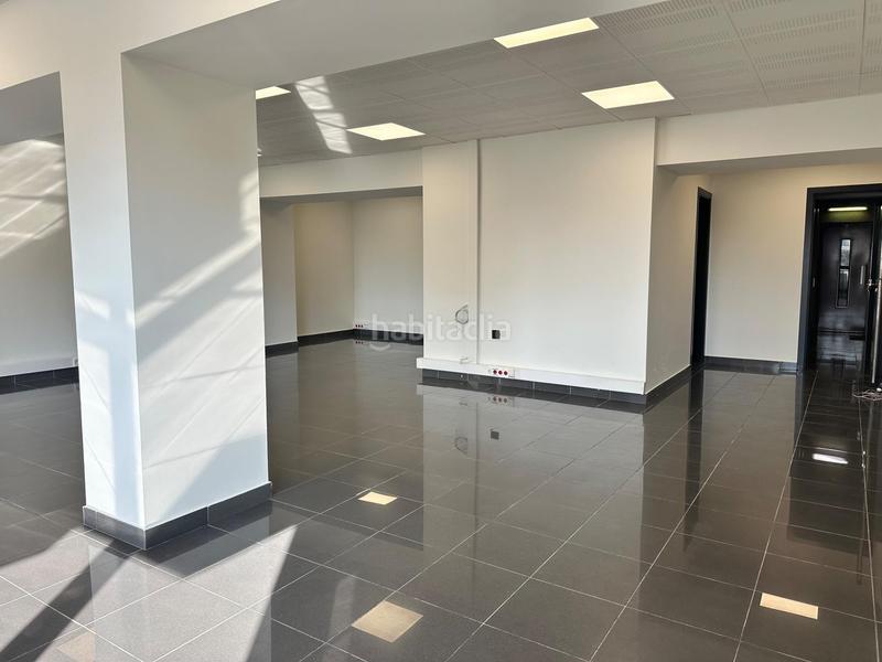 Foto c440d0e7-bc59-41db-a8d7-95b41312c0bc. Rent office space with heating in Centre - Passeig i Rodalies Manresa