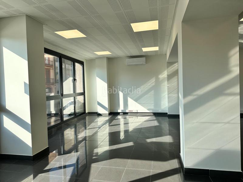 Foto eacd0177-2744-4360-85ed-7b71f0fb6166. Rent office space with heating in Centre - Passeig i Rodalies Manresa