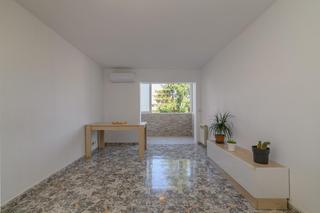 Piso  Barri balconada. Excelente piso de 3 habitaciones con vistas