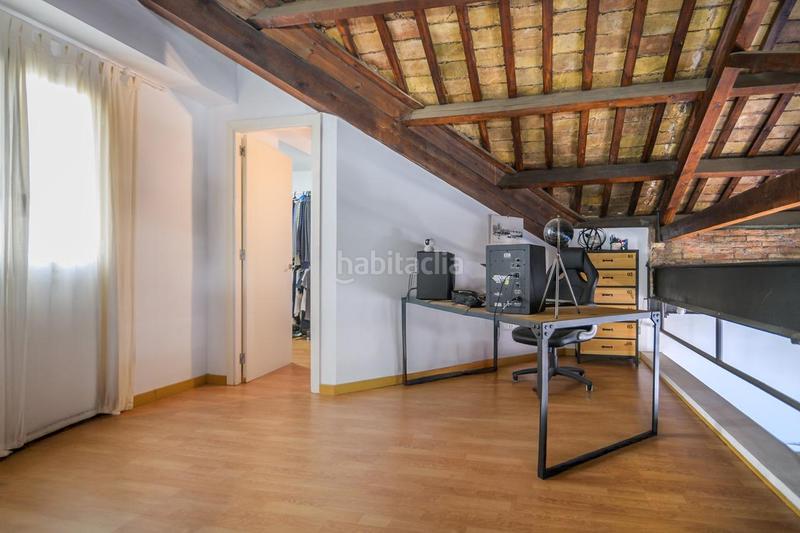 Foto 1fa1a71b-94fc-4787-8cbe-4ae7f2b2d699. Attico in Centre - Passeig i Rodalies Manresa