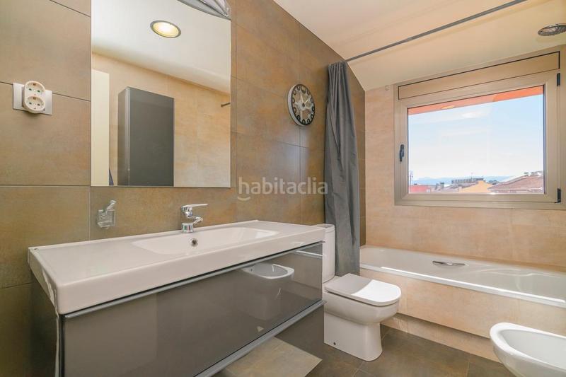 Foto 0ff6c59b-9f2c-4a0b-8e9f-2e53fc46041f. Dúplex  en finca moderna con 2 terrazas y vistas montserra en Manresa