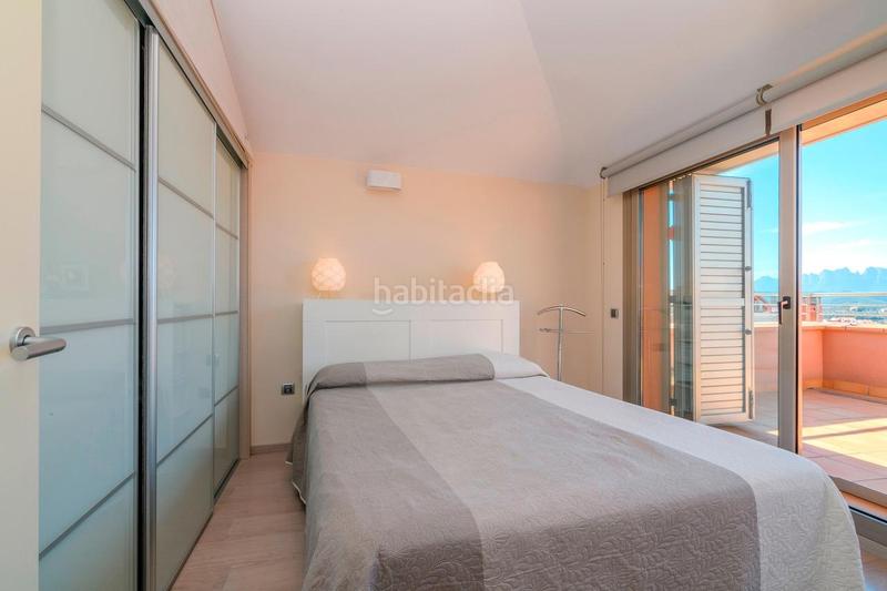 Foto 10d08dff-1e41-4c84-be12-bfcfa0d2391e. Dúplex  en finca moderna con 2 terrazas y vistas montserra en Manresa