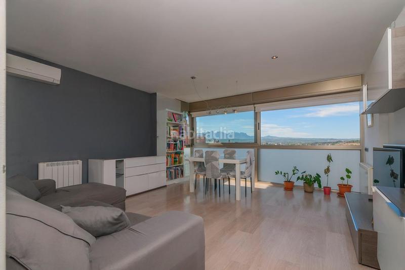 Foto 188d0855-f3d2-468d-9dbb-a73582c4f6e5. Dúplex  en finca moderna con 2 terrazas y vistas montserra en Manresa