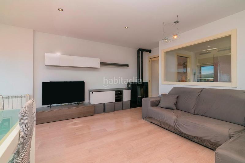 Foto b948143d-be27-4c84-8974-1678a05684c0. Zweistöckige wohnung mit heizung parking in Plaça Catalunya Manresa