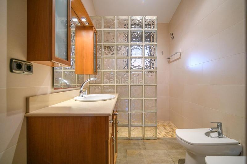 Foto adcdd239-3d20-4c96-a01b-94314aee65fe. Xalet amb calefacció aparcament piscina a Castellnou de Bages