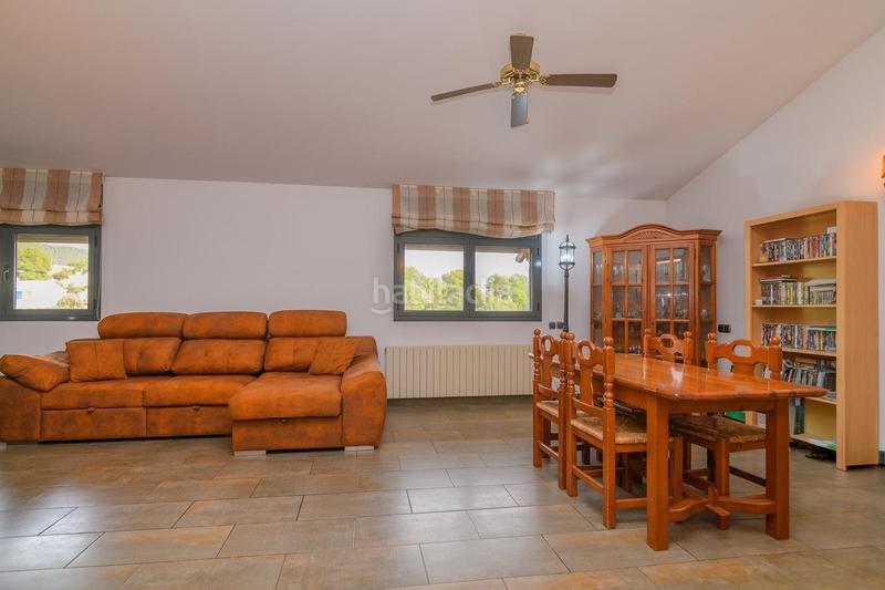 Foto edcb894e-0f87-445e-ad82-a69b775568bc. Xalet amb calefacció aparcament piscina a Castellnou de Bages