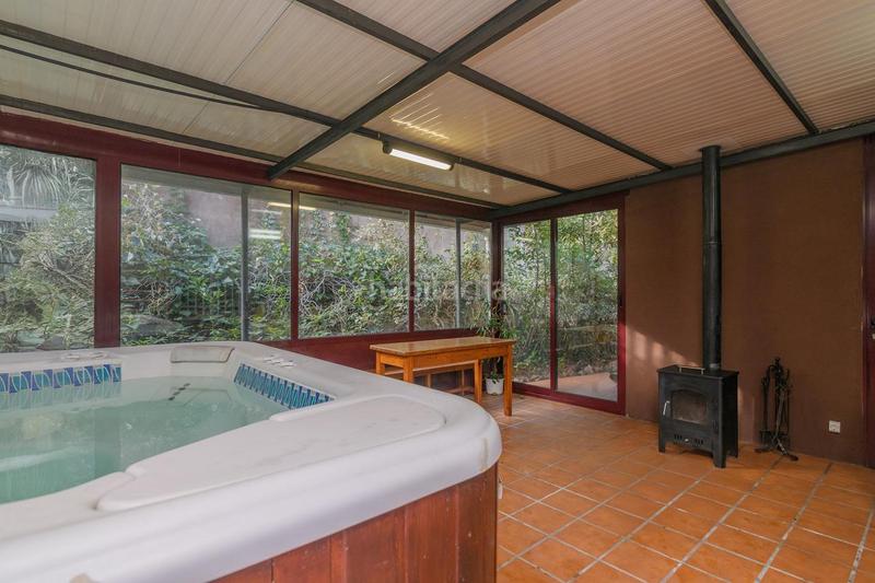 Foto 09dc8614-50ea-4e35-93e9-75b8709321a8. Chalet con riscaldamento parcheggio piscina in Sant Salvador de Guardiola