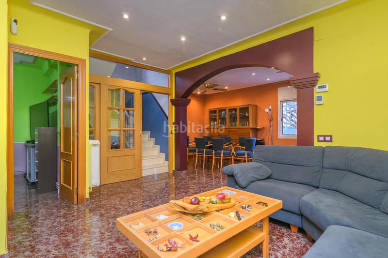 Foto df731445-f9cb-4c59-b208-c10afd5d224b. Chalet con riscaldamento parcheggio piscina in Sant Salvador de Guardiola