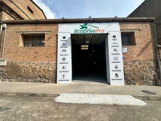 Lloguer Local Comercial a Puig-reig. Taller en pleno rendimiento y multilicencia en puigreig