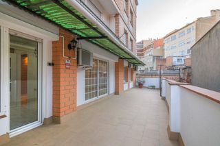Pis a Carretera de Vic - Remei. Espectacular primero reformado con terraza de 30 m2 en manresa