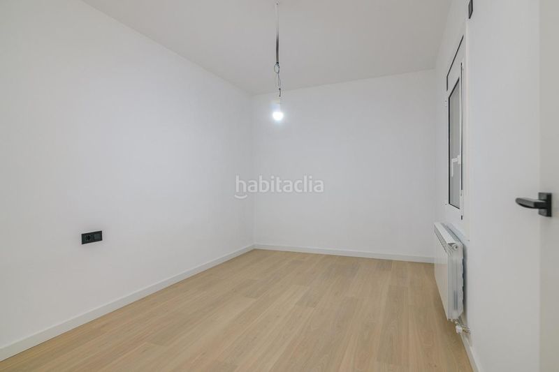 Foto 7ce24cb6-8cdf-432e-84c6-3484c8355346. Pis a Centre - Passeig i Rodalies Manresa