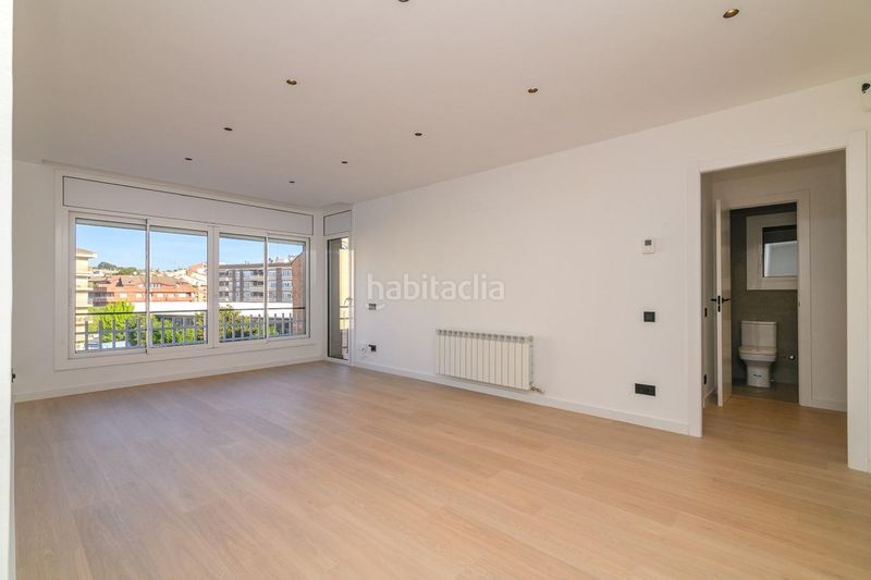 Foto abf1665c-f56a-4d48-838d-7385189db9a7. Pis a Centre - Passeig i Rodalies Manresa