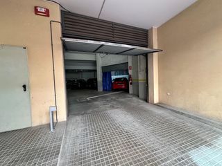 Posto auto  Calle del purgatori. Garajealmacén 40 m2 a pie de calle en manresa