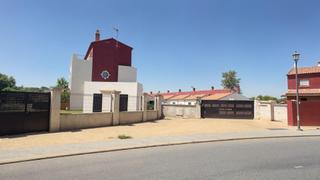 Casa adossada a Ayamonte ciudad. Amplio adosado en el encanto en pozo del camino