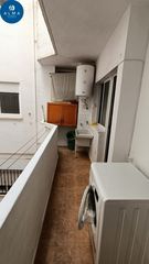 Location Appartement à Ciudad Jardín - Zoco. Piso en alquiler en ciudad jardín, 3 dormitorios.