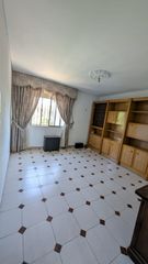 Etagenwohnung in Sector Sur. Piso en venta en sector sur  parte baja, 4 dormitorios.