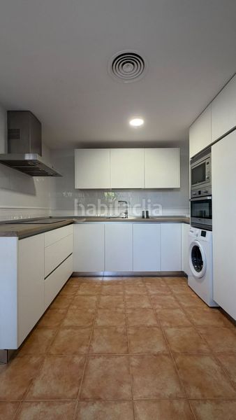 Foto d0ed47ad-bbdd-456d-a270-f95f3343c3f8. Casa amb calefacció aparcament piscina a Paraíso Arenal - La Colina Córdoba