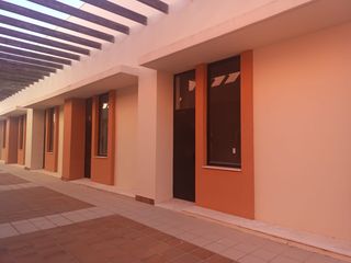 Lloguer Local Comercial a Novo Sancti Petri