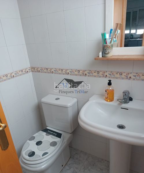 Foto 5dd58d04-8227-4049-905a-2460f2d06de8. Casa adossada amb xemeneia calefacció aparcament a Igualada