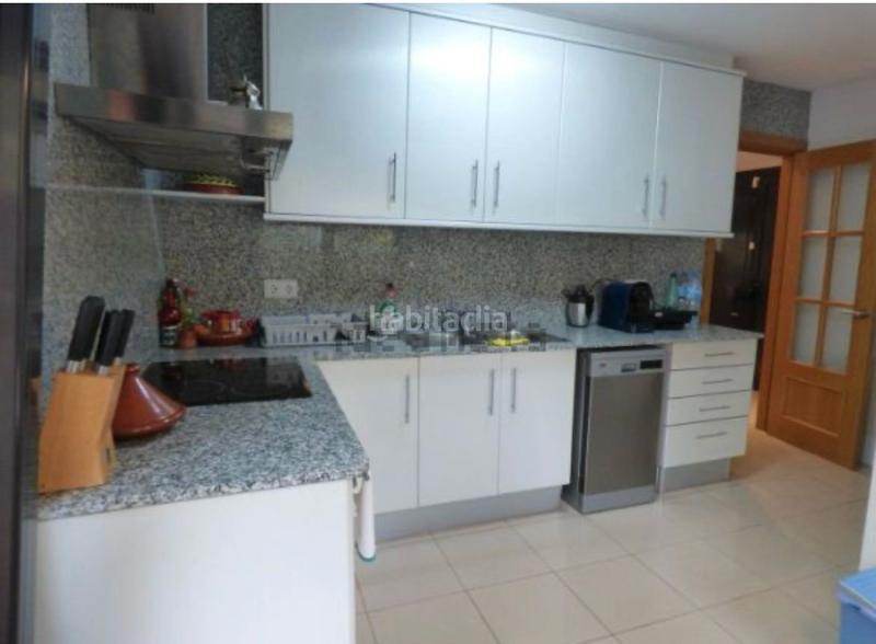 Foto 0794b423-aff8-452d-8f2e-7748c059dd93. Chalet con riscaldamento parcheggio piscina in Les Comes Igualada