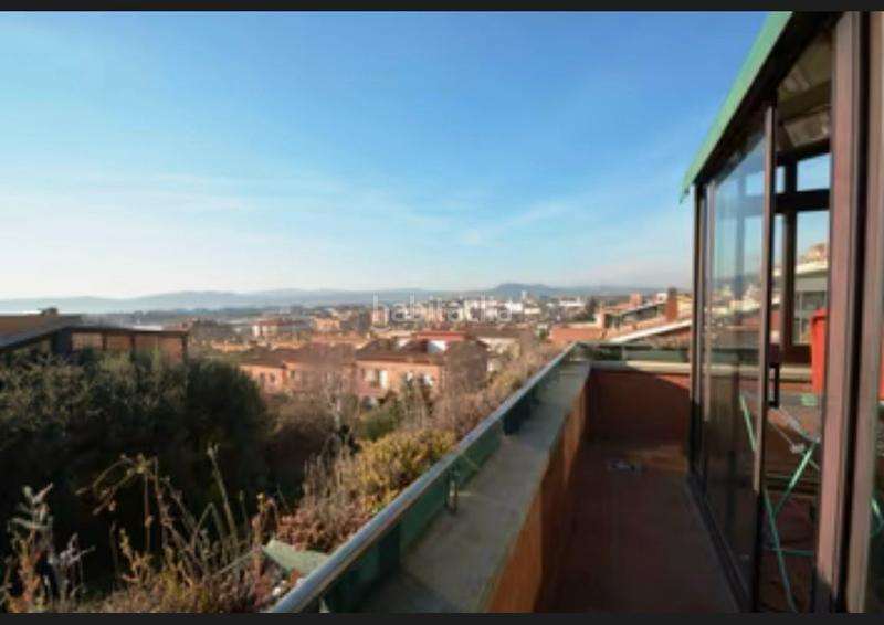 Foto c381f46e-abcb-4aa7-bc4c-5fb8bd10f269. Chalet con riscaldamento parcheggio piscina in Les Comes Igualada