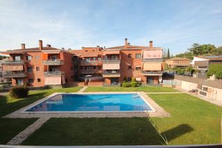 Appartement  Carrer joan miró. Fantástico piso con piscina comunitaria