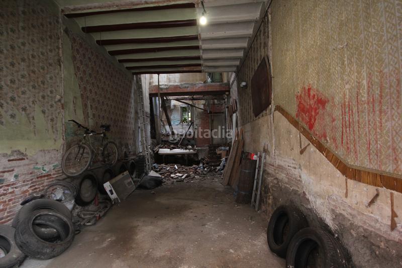 Foto 31ea6030-9be2-44c8-a7d7-b0481072e1fd. Casa adossada a Joan Prim Granollers