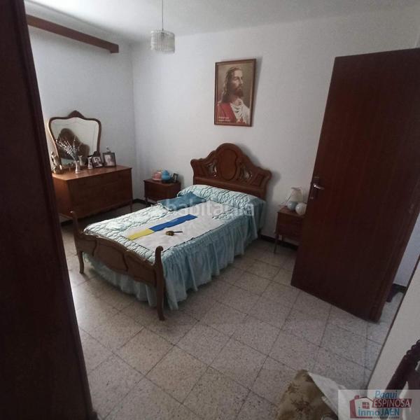 Foto b5e916b1-213b-4644-93ee-aca2ea72845e. Casa  en Torredonjimeno