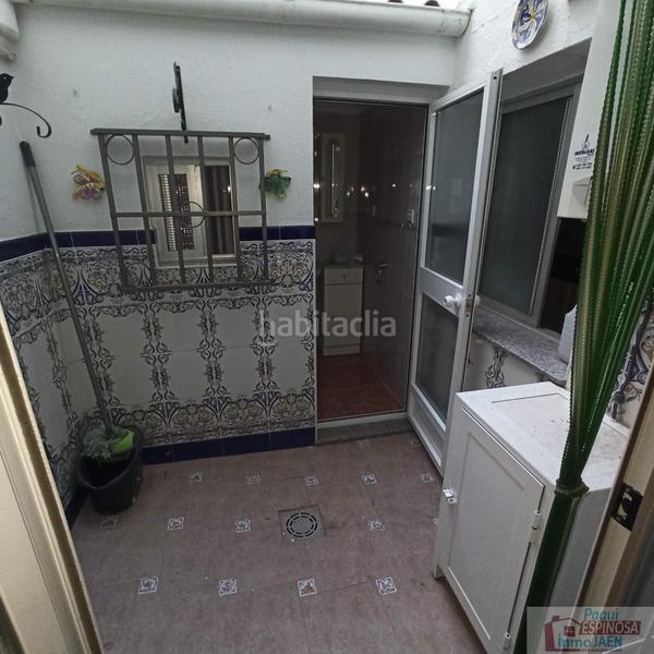 Foto 3412854a-25d2-4f94-9d18-8856ffa1d7a5. Casa  en Torredonjimeno