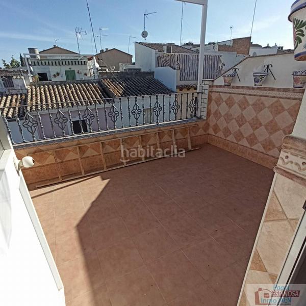 Foto f4180678-4b49-44d6-b2f6-e75f02dbee92. Casa  en Torredonjimeno
