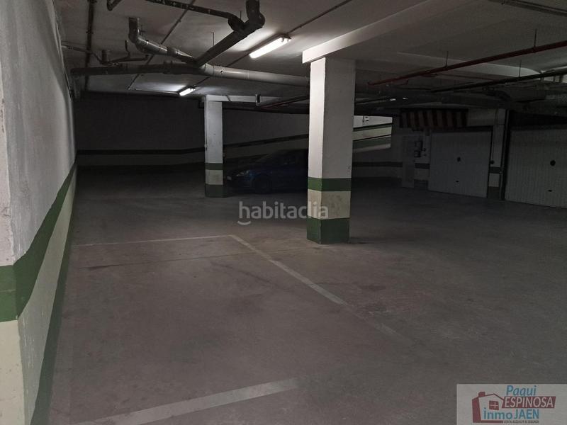 Foto a17971b5-f74c-4a35-9be7-ace3eef5689e. Parking coche garaje en Torredonjimeno
