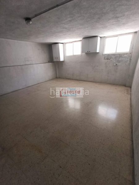 Foto 89921fb1-b110-4027-bad1-af49e08b4211. Aparcament cotxe a Torredonjimeno