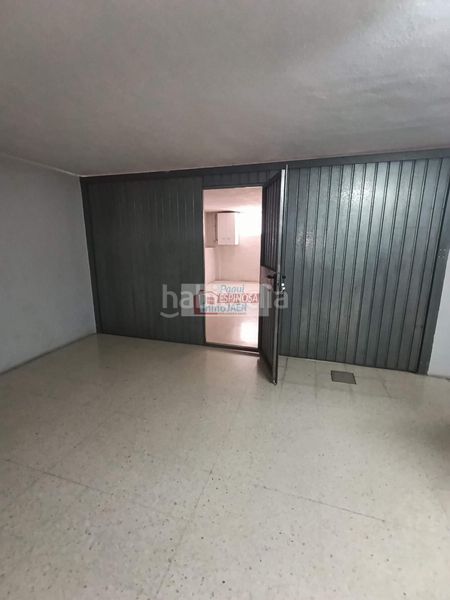 Foto edfaf6e9-c9f7-406a-817d-69a8b38b7a08. Aparcament cotxe a Torredonjimeno