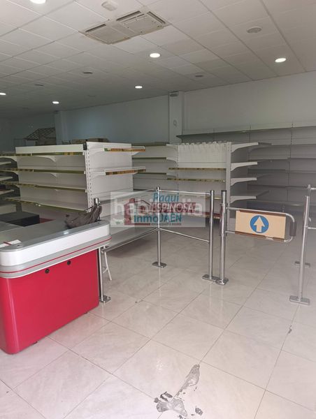 Foto 72119003-fcd2-443a-b39f-85821fc7f880. Local comercial local en Jamilena