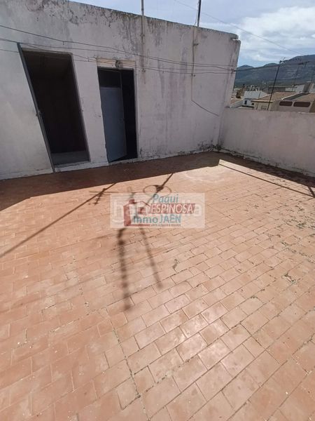Foto 3604dedb-6643-446a-8d00-7e5530cfb3ec. Casa amb aparcament a Torredonjimeno