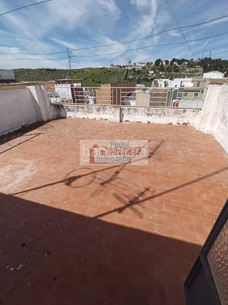 Foto b5cec075-7c74-4b4d-9982-1d5c4b5722ff. Casa amb aparcament a Torredonjimeno
