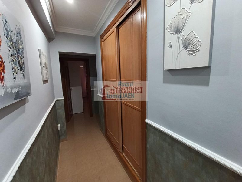 Foto e811f7dc-984f-4524-8c2e-eb74df165844. Piso  en Martos