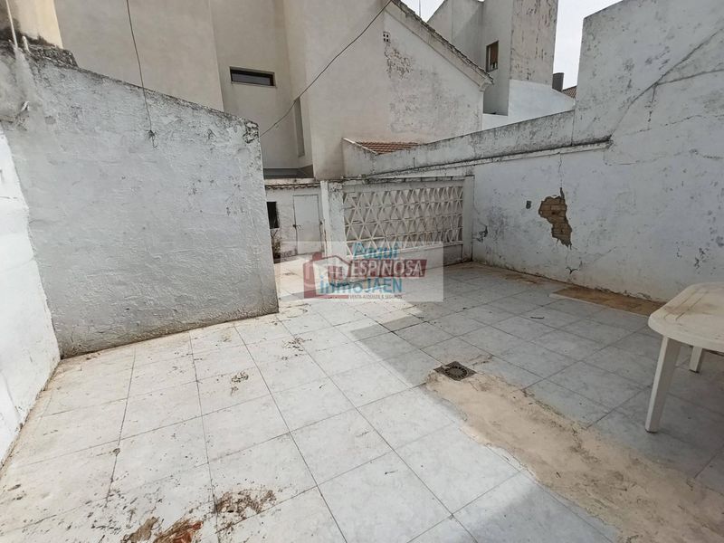 Foto e4c300d5-1bef-4635-a828-01d9b54c1e75. Casa amb aparcament a Torredonjimeno