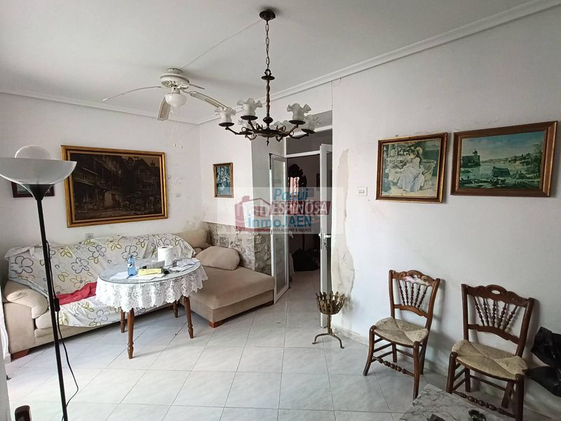 Foto f03bc81d-ee6f-466c-a341-380b1359df56. Casa  en Torredonjimeno