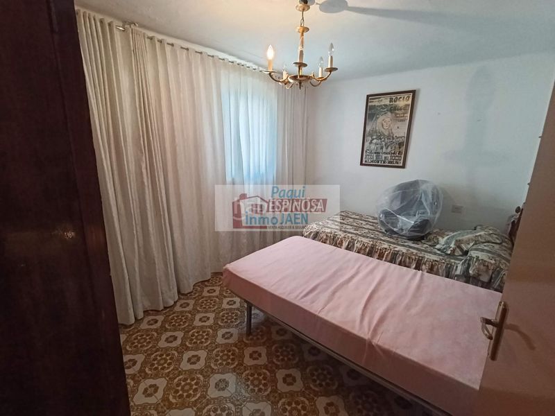 Foto 151fd4fc-a807-4209-b648-a5bec2b3e77c. Casa  en Torredonjimeno