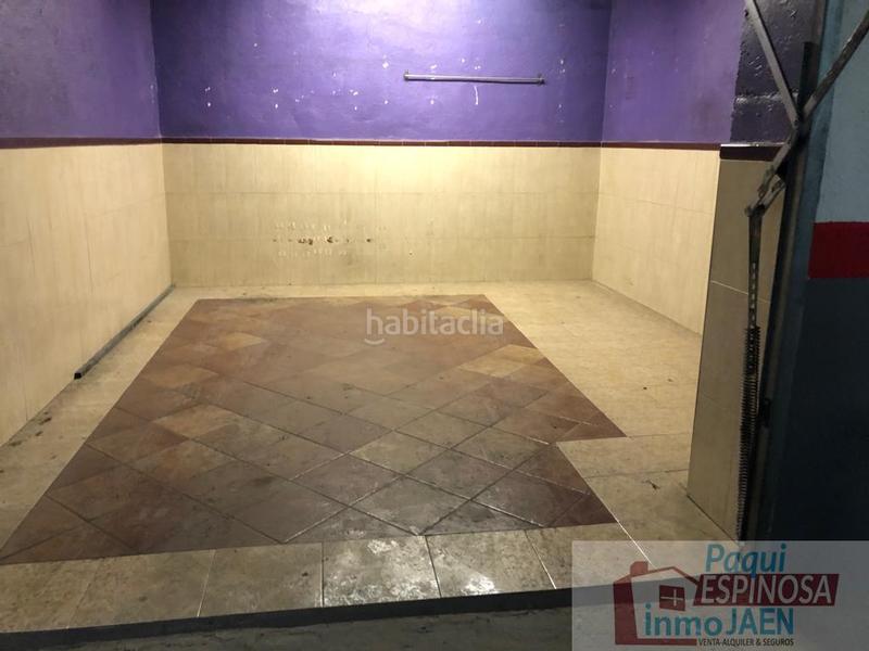 Foto 10f0026f-1eb8-48de-945a-7ca6edbac713. Aparcament cotxe a Torredonjimeno