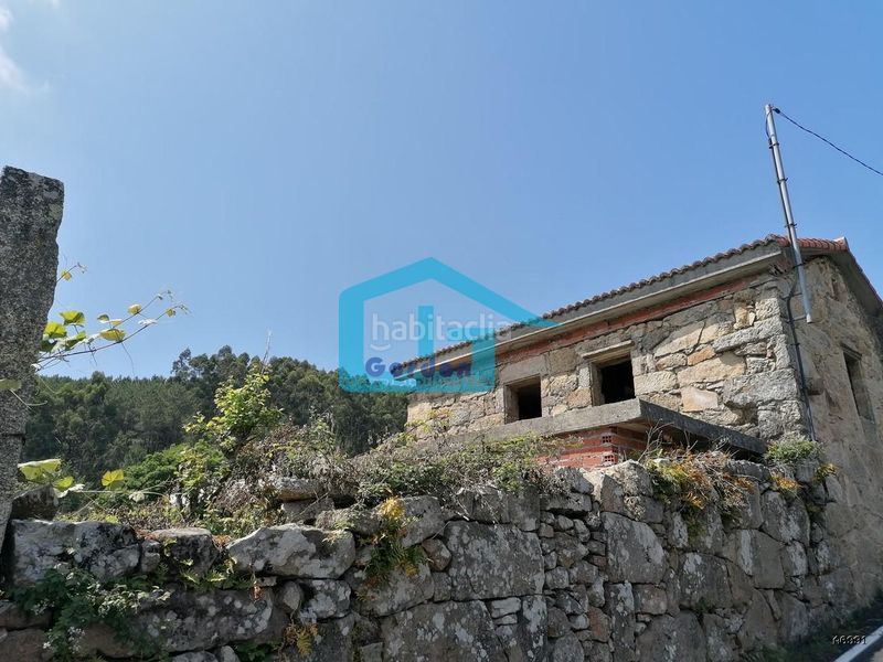 Foto 0f7d6f71-3282-4653-a8d1-0731bc355288. House with parking in Meis