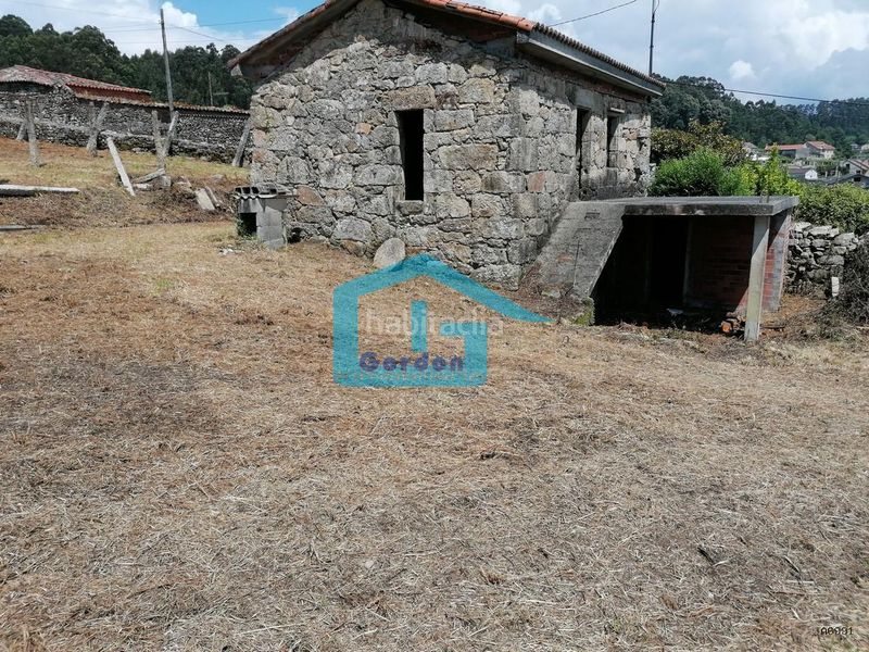 Foto b1fcbb46-4831-4534-bde7-8b0f833fb017. House with parking in Meis