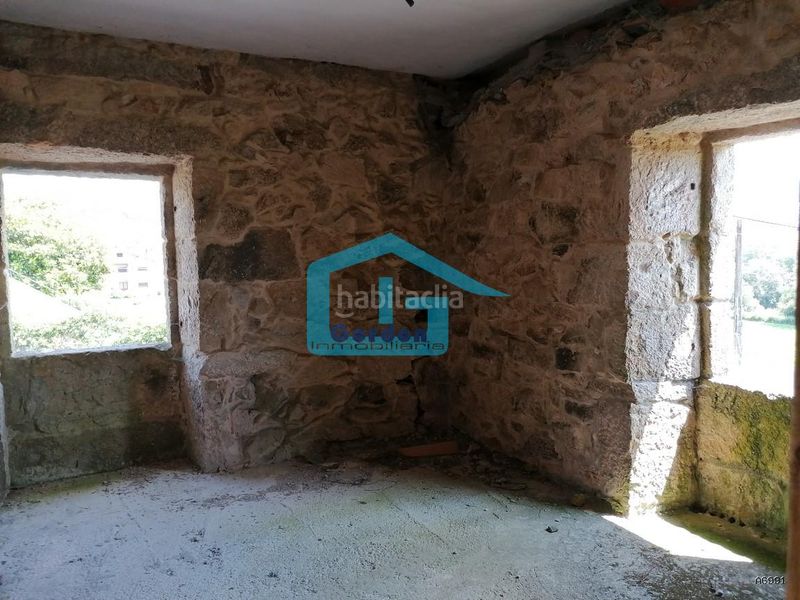 Foto d16cd6cc-98ee-47eb-9685-2c2647a5714f. House with parking in Meis