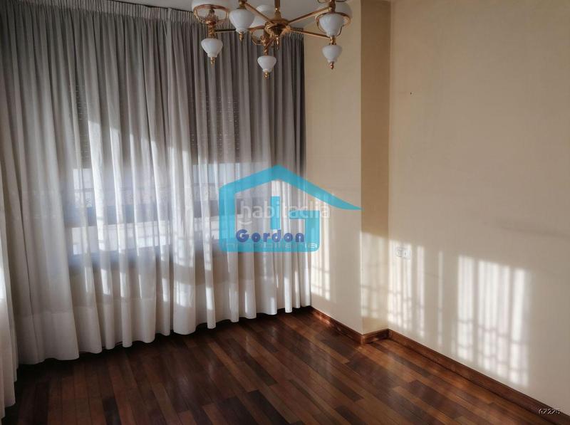 Foto ad9f5546-b469-4056-b611-15f0d8d934ee. Penthouse in n/a 2 in Zona de Plaza de Barcelos Pontevedra