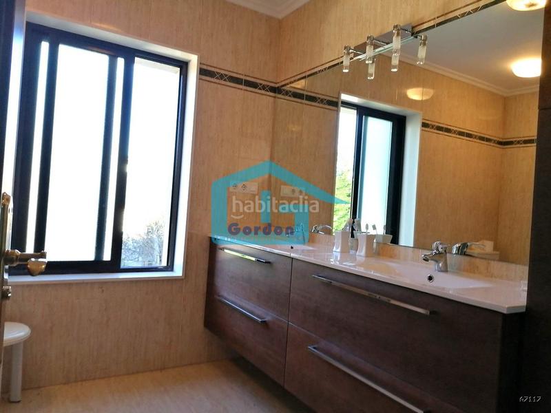 Foto 0149e333-6ba2-497d-83bc-46b4b00cf5db. Chalet in n/a 20 in Castiñeiriño - Cruceiro de Sar Santiago de Compostela